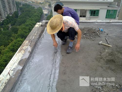 冬季<a href='http://m.52xishuangbanna.cn' target='_blank' title='防水施工'>防水施工</a>選材很重要 冬季<a href='http://m.52xishuangbanna.cn' target='_blank' title='防水施工'>防水施工</a>選材很重要